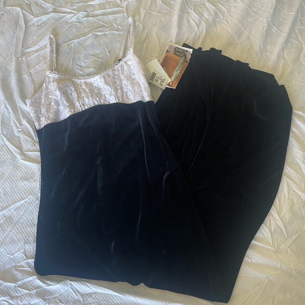 Jessica McClintock Gunne Sax Black Velvet Maxi Dress with White Lace